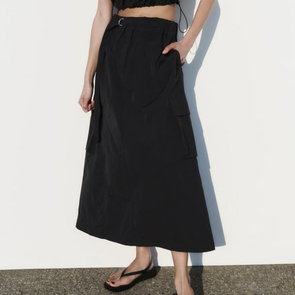 Crop Top - Picture 2 of 11